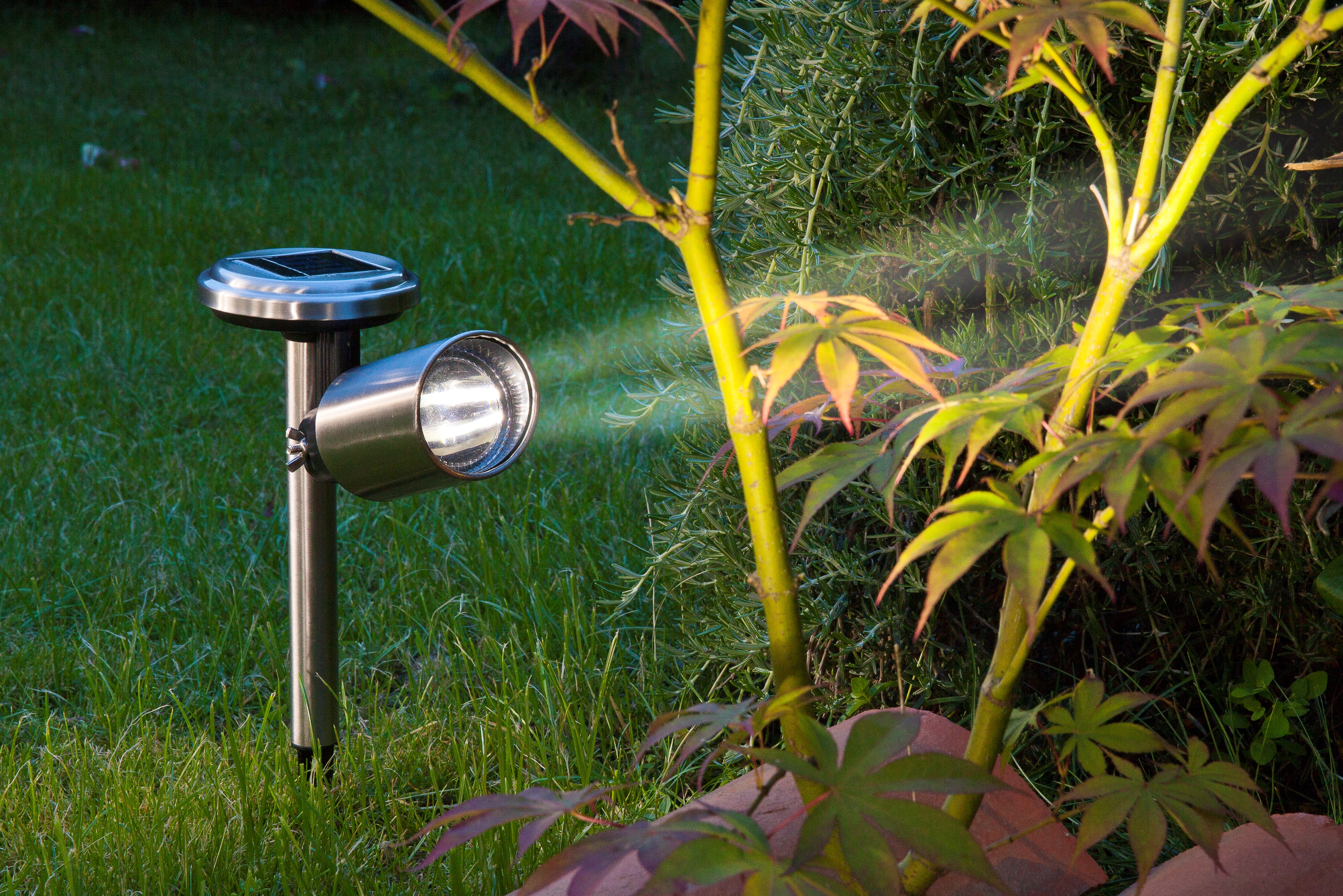 Garden lamp, plug-in, solar powered Scoop 22x9,8x25 cm