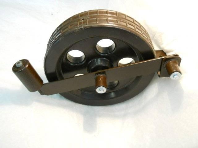 Compaction wheel for professional seed drill