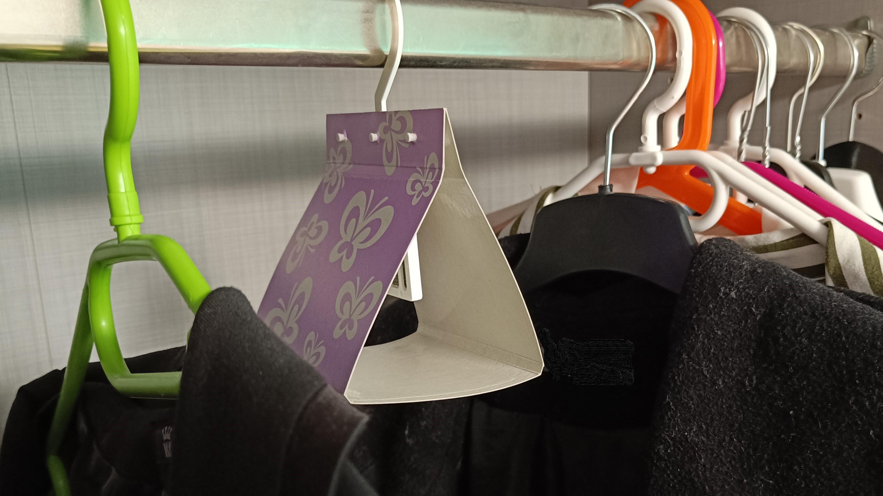 Bútorok és ruhák kártevői