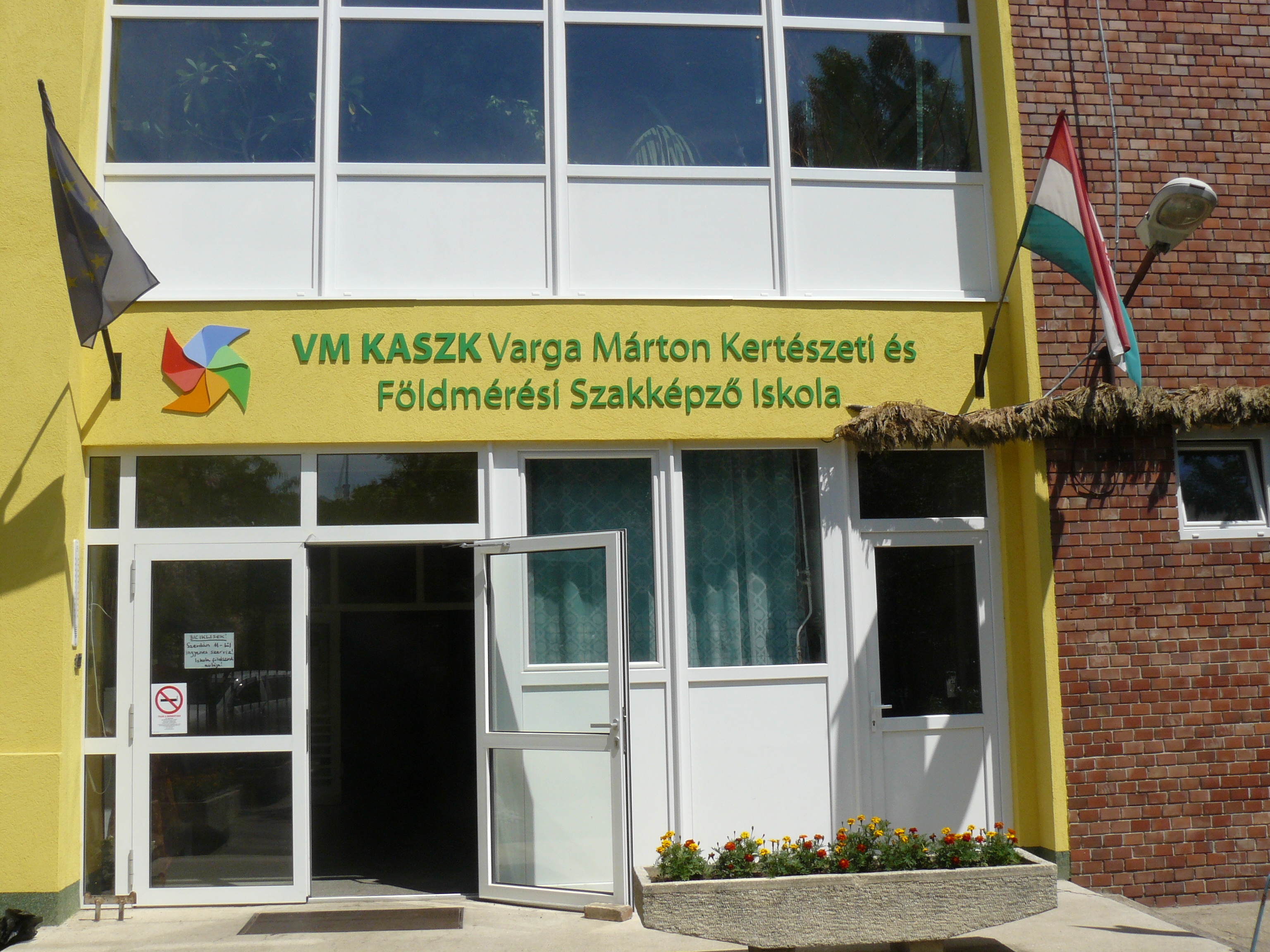 Továbbtanulási lehetőség, zöld környezetben