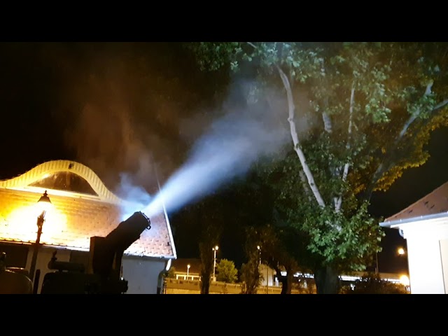 Milyen permetező zúg a közterületeken az éjszakába?