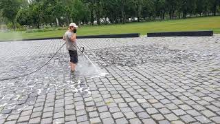 Mechanikai gyomirtás közterületen